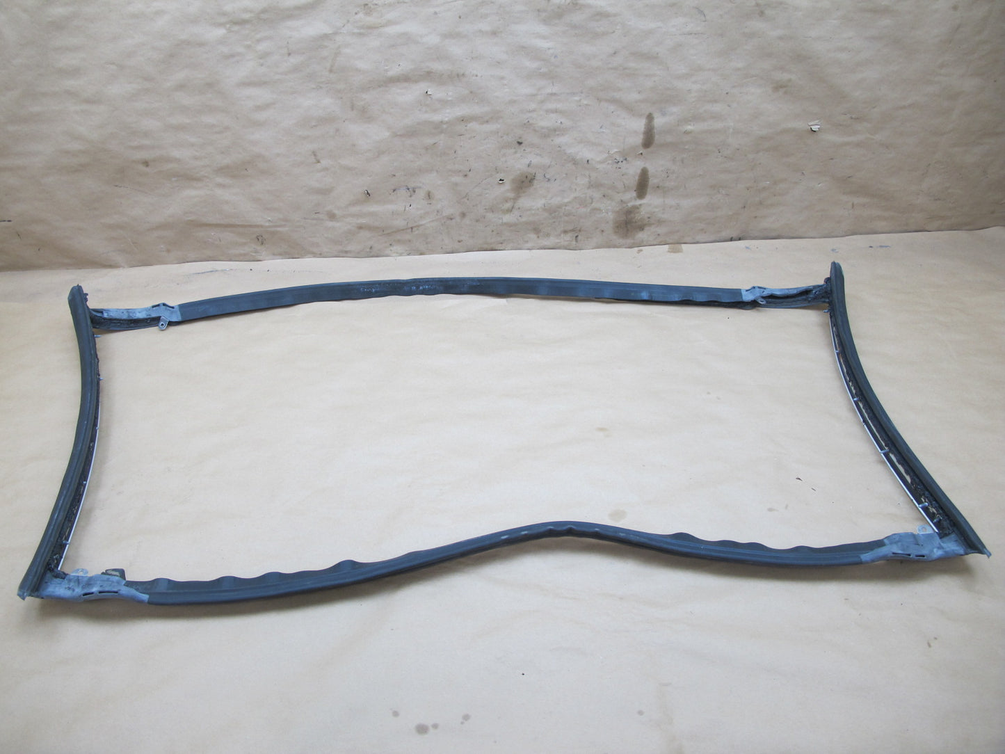 07-13 BMW E93 Convertible Rear Hard TOP Weatherstrip Rubber Seal Gasket OEM