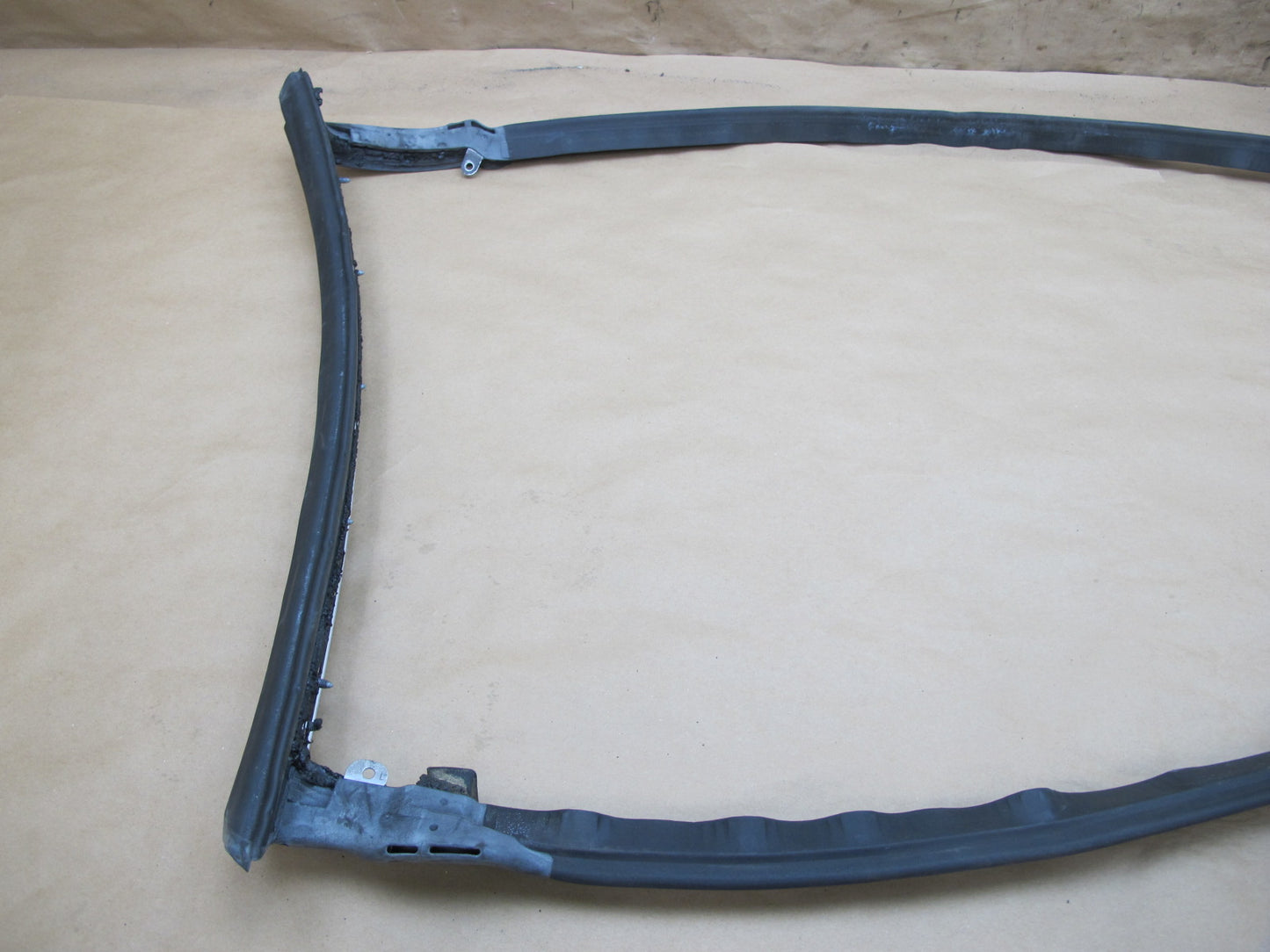 07-13 BMW E93 Convertible Rear Hard TOP Weatherstrip Rubber Seal Gasket OEM