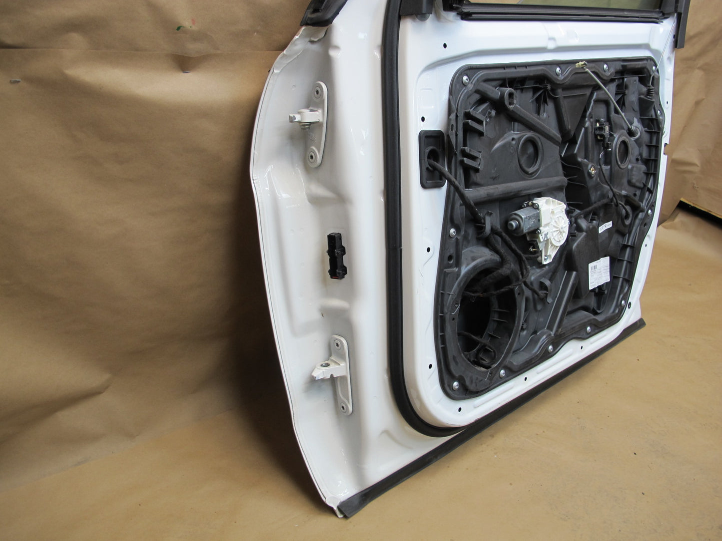 12-18 Mercedes W166 GLE Ml-class Front Right Door Shell Panel Cover Assy OEM