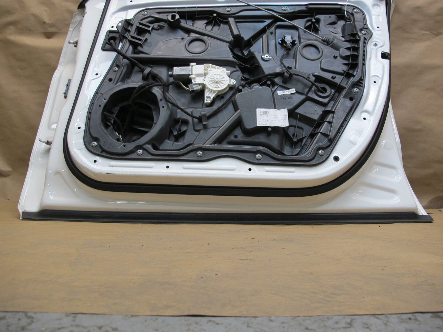 12-18 Mercedes W166 GLE Ml-class Front Right Door Shell Panel Cover Assy OEM