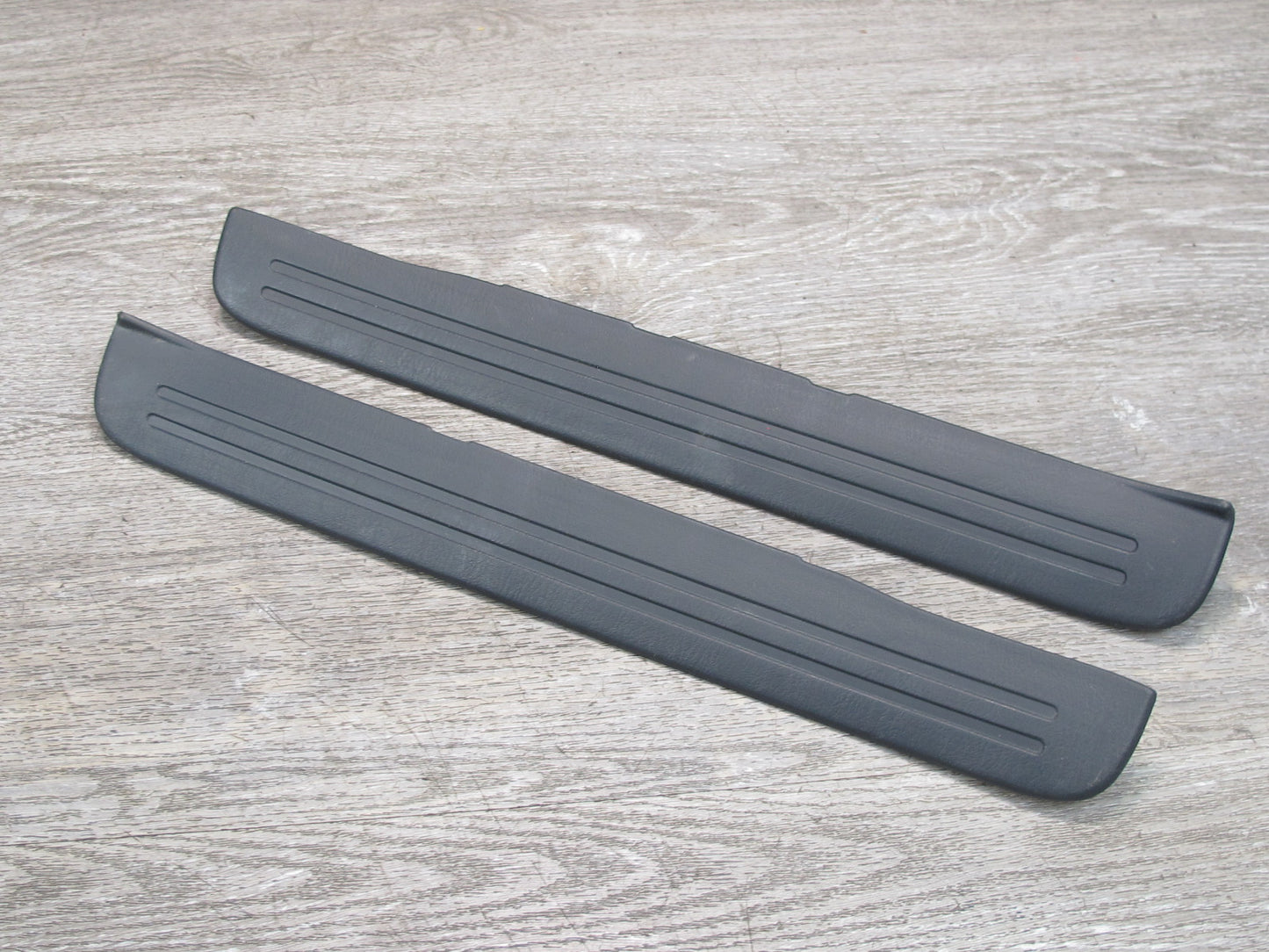 92-96 Toyota Cresta JZX90 Set of 3 Front & Rear Door Scuff Sill Plate Trim OEM