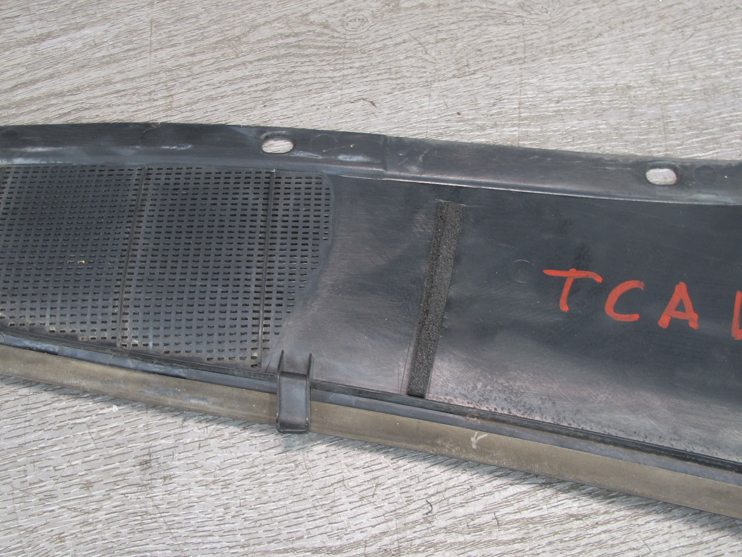 92-96 Toyota Cresta MARK2 JZX90 Set of 2 Windshield Cowl Louver Trim Panel OEM
