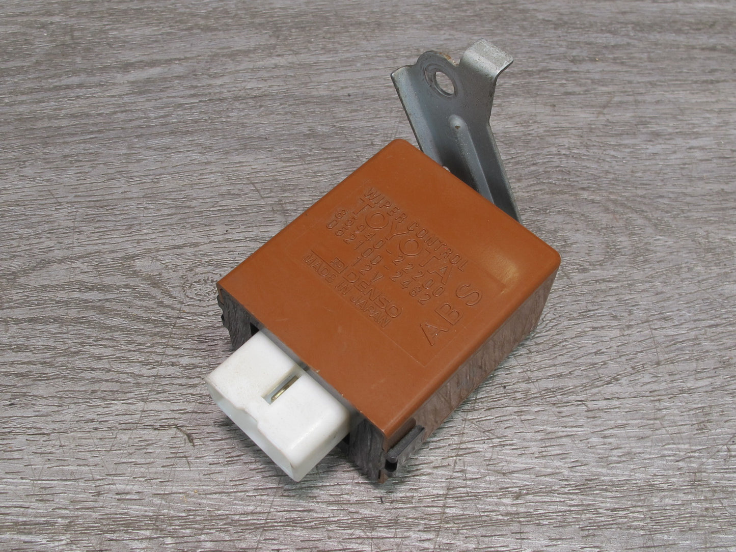 92-96 Toyota Cresta MARK2 JZX90 Windshield Wiper Relay Module 85940-22200 OEM