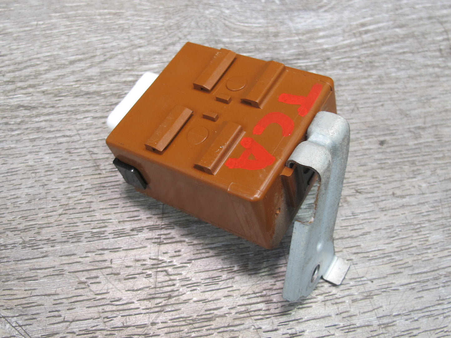 92-96 Toyota Cresta MARK2 JZX90 Windshield Wiper Relay Module 85940-22200 OEM