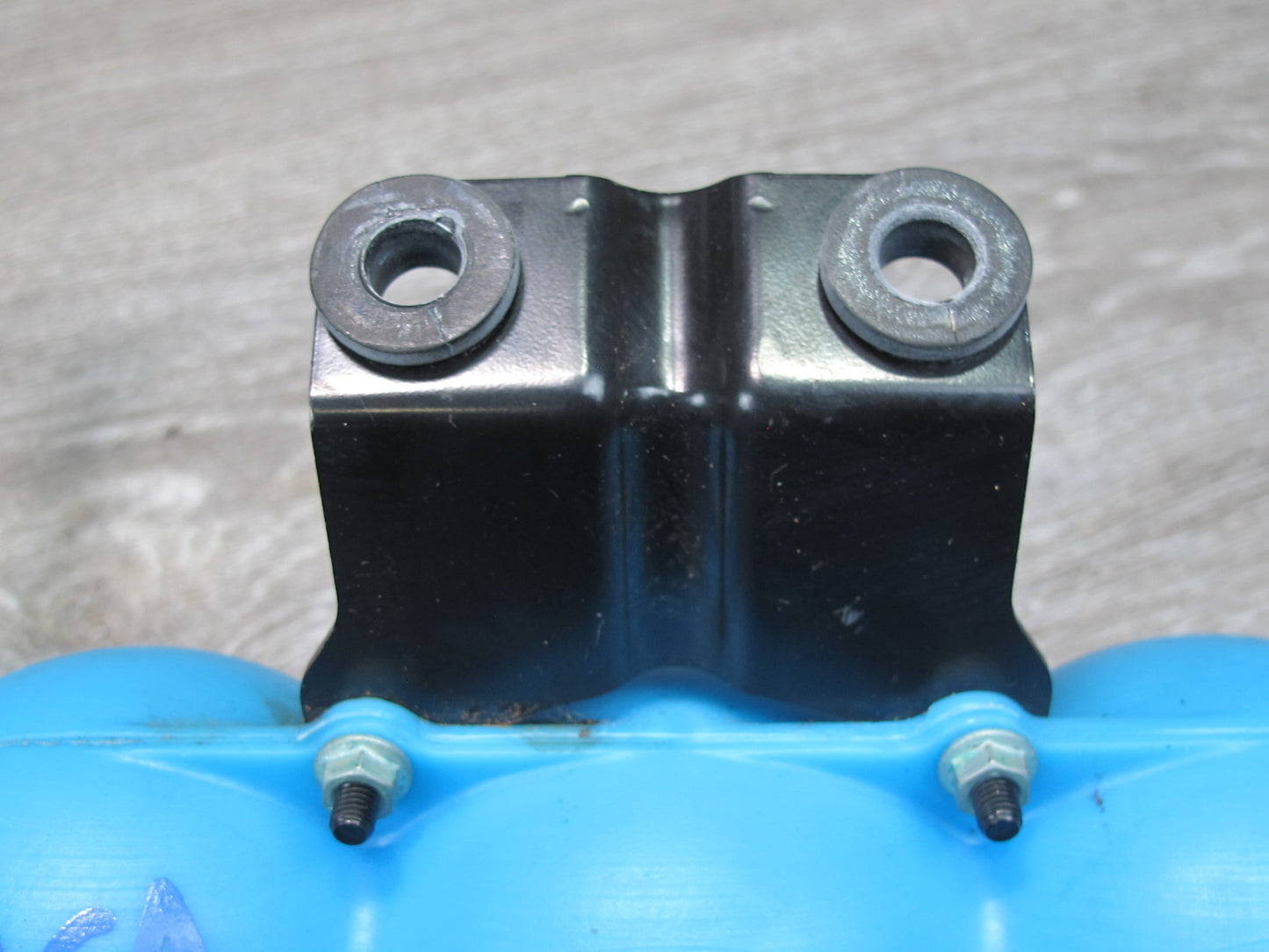 2006-2012 Bentley Flying Spur Vacuum Container Tank Reservoir 443131541A