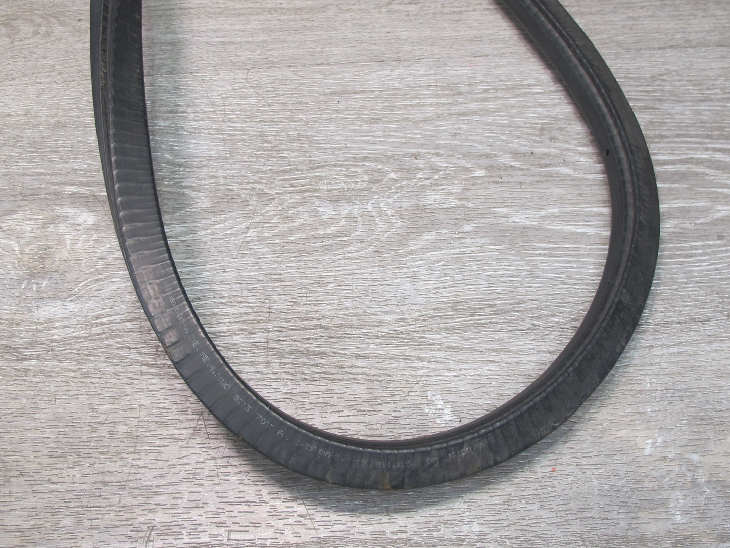 2006-2012 Bentley Flying Spur Front Hood Bonnet Weatherstrip Rubber Seal