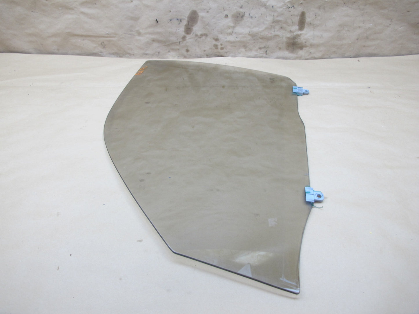 1998-2002 Lexus J100 LX470 Front Left Driver Side Door Glass Window