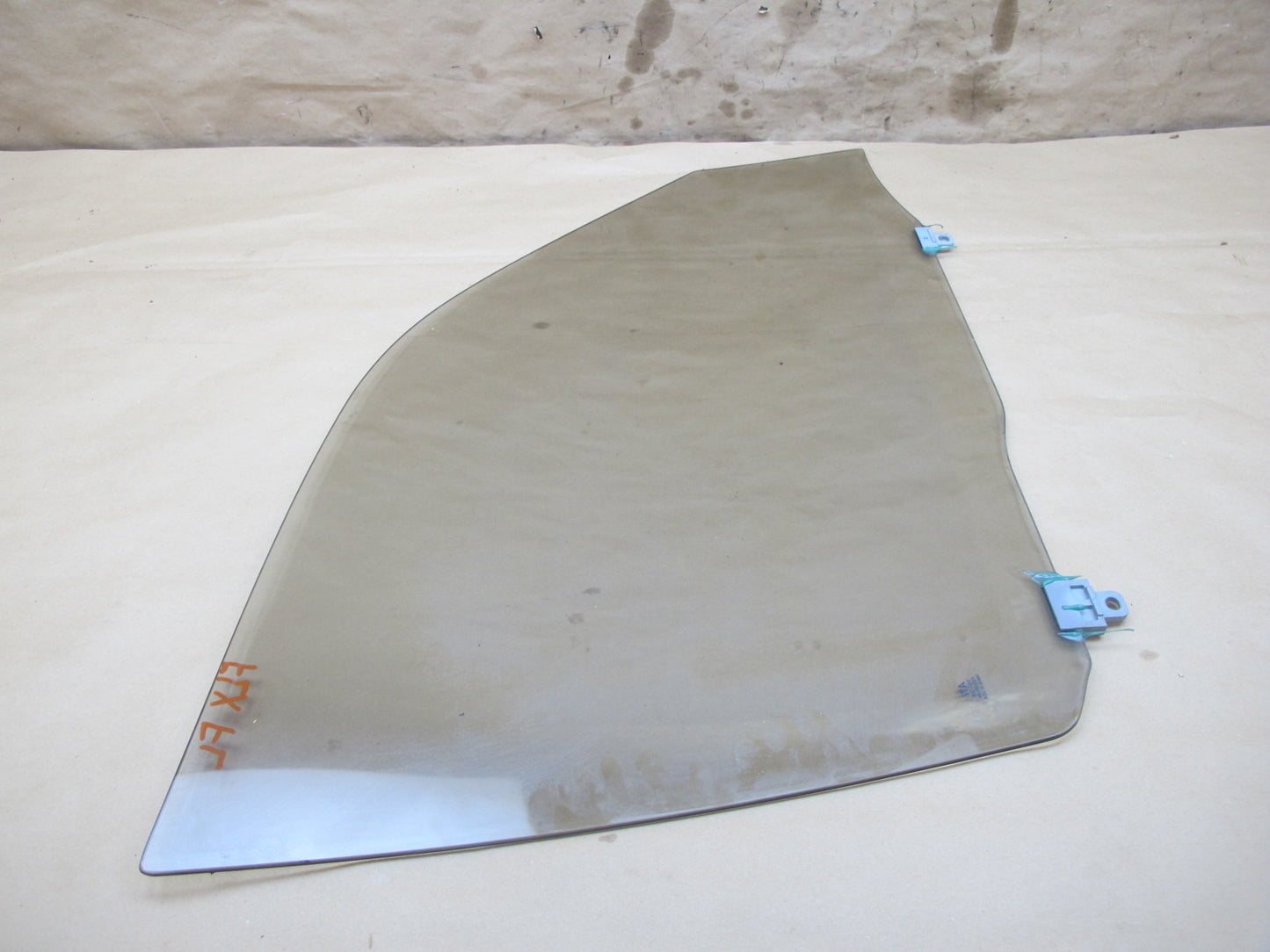 1998-2002 Lexus J100 LX470 Front Left Driver Side Door Glass Window