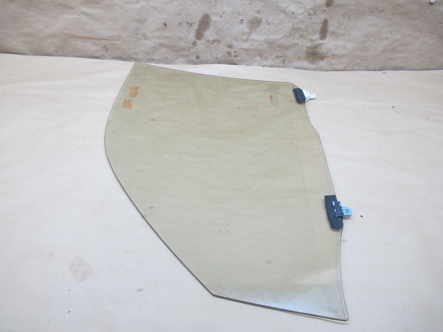 1998-2002 Lexus J100 LX470 Front Right Passenger Side Door Glass Window