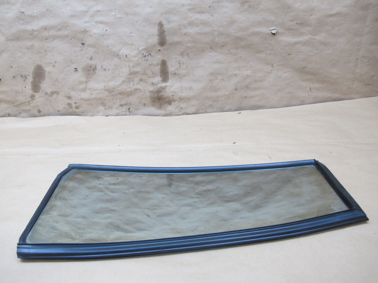 1998-2002 Lexus J100 LX470 Rear Right Side Door Vent Fixed Glass Window