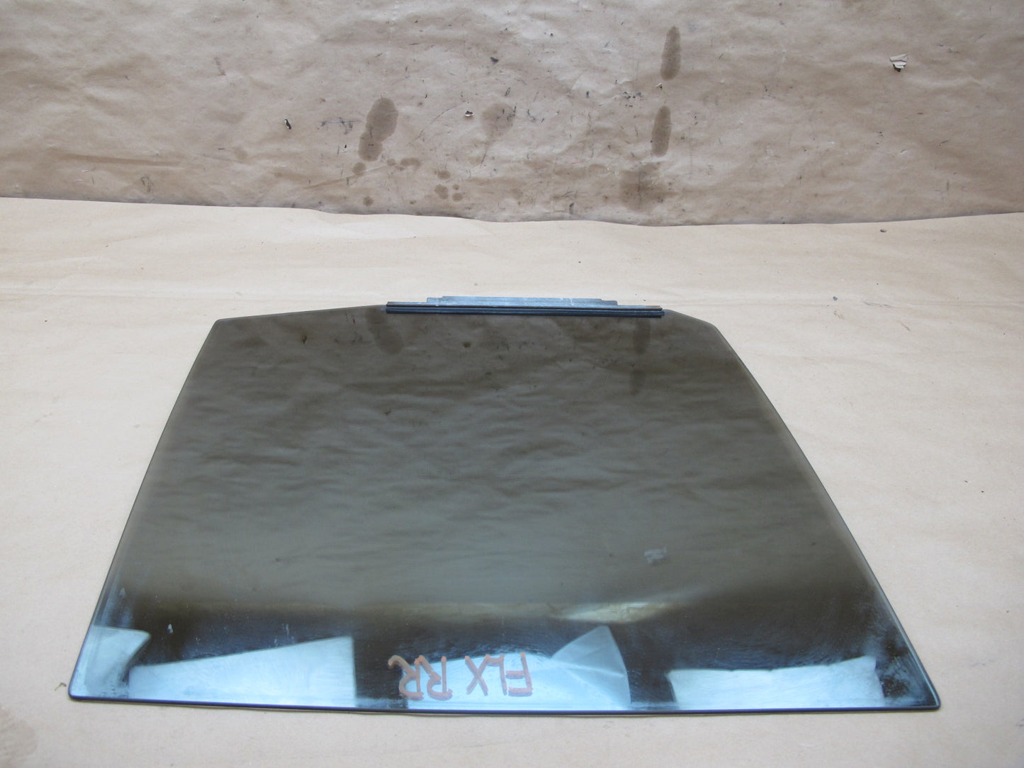 1998-2002 Lexus J100 LX470 Rear Right Passenger Side Door Glass Window