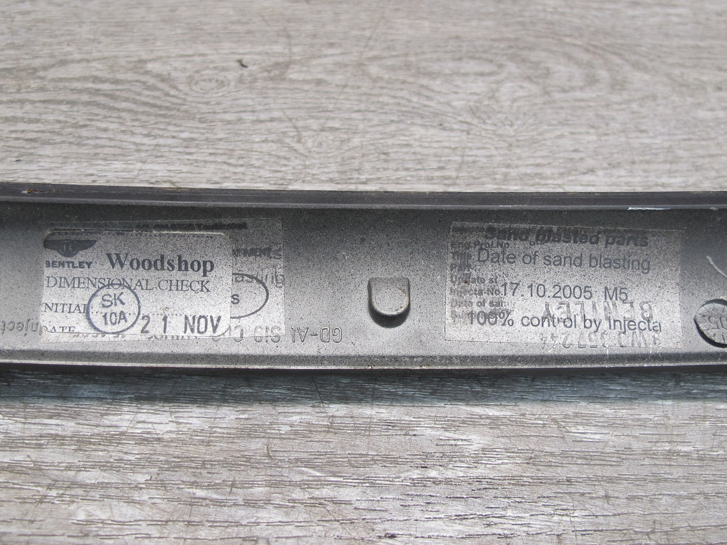 03-10 Bentley Continental GT Flying Spur Dash Center Radio Trim Bezel Panel