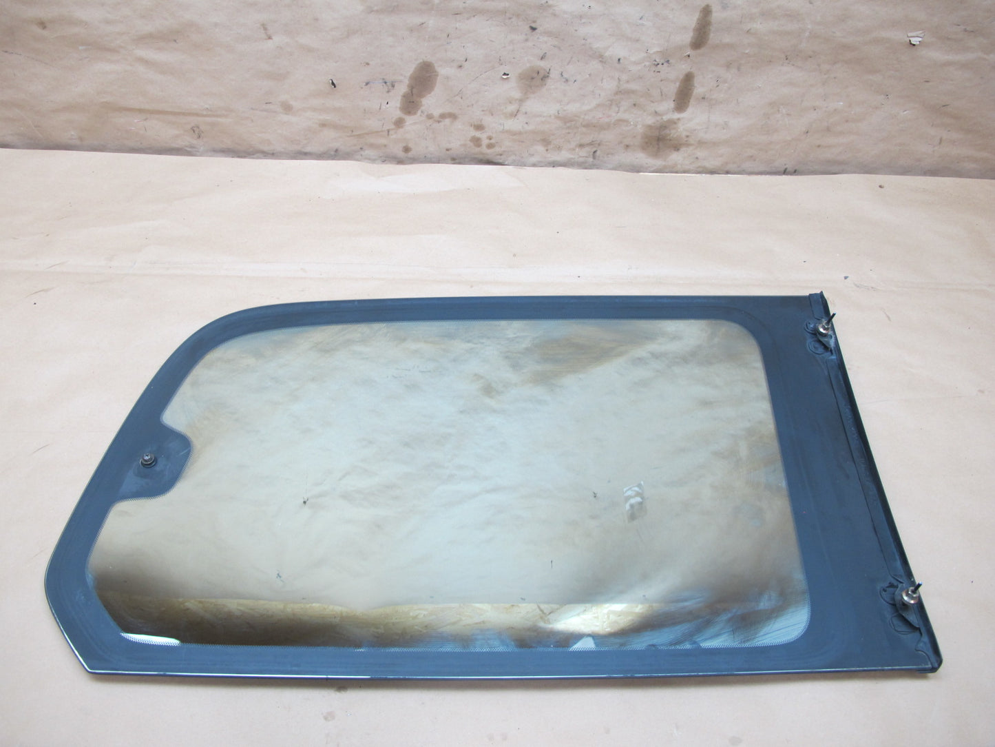 1998-2000 Lexus J100 LX470 Rear Left Driver Side Quarter Glass Window