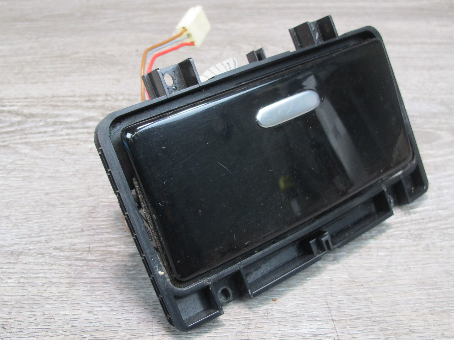 03-10 Bentley Continental GTC GT Flying Spur Front Ash Tray 3W8863075A