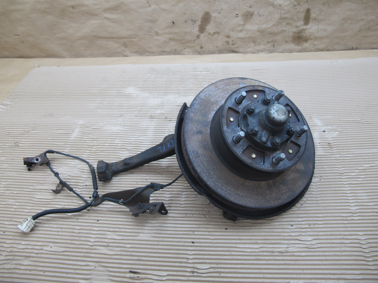 1998-2007 Lexus J100 LX470 Front Left Side Spindle Knuckle Wheel Hub Bearing