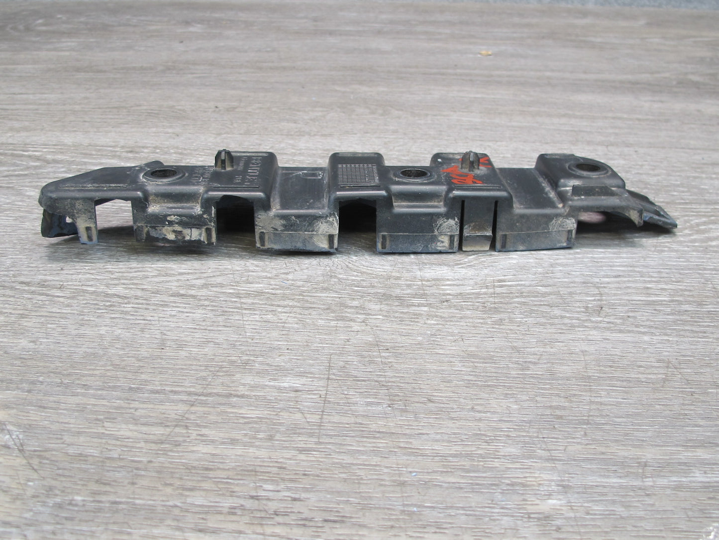 06-12 Bentley Continental Flying Spur Front Bumper Retainer Retaining Strip