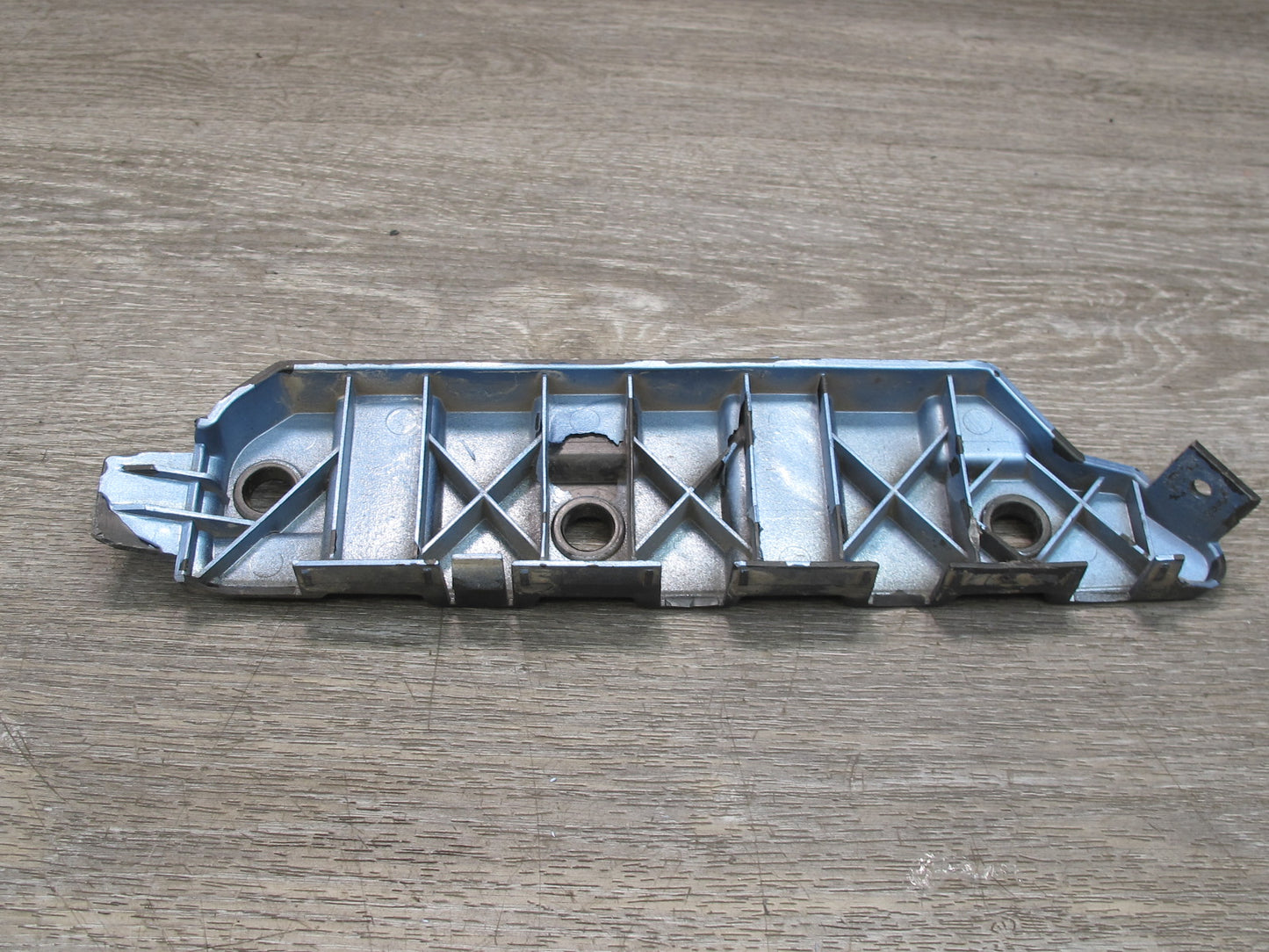 06-12 Bentley Continental Flying Spur Front Bumper Retainer Retaining Strip