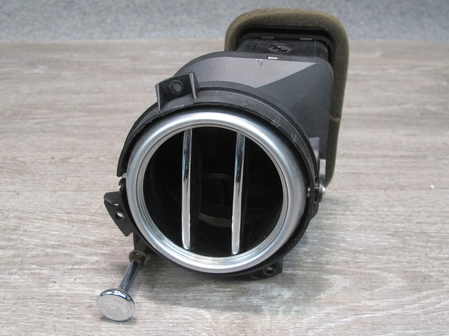 03-10 Bentley Continental GTC GT Flying Spur Dash Front Right A/C Air Vent