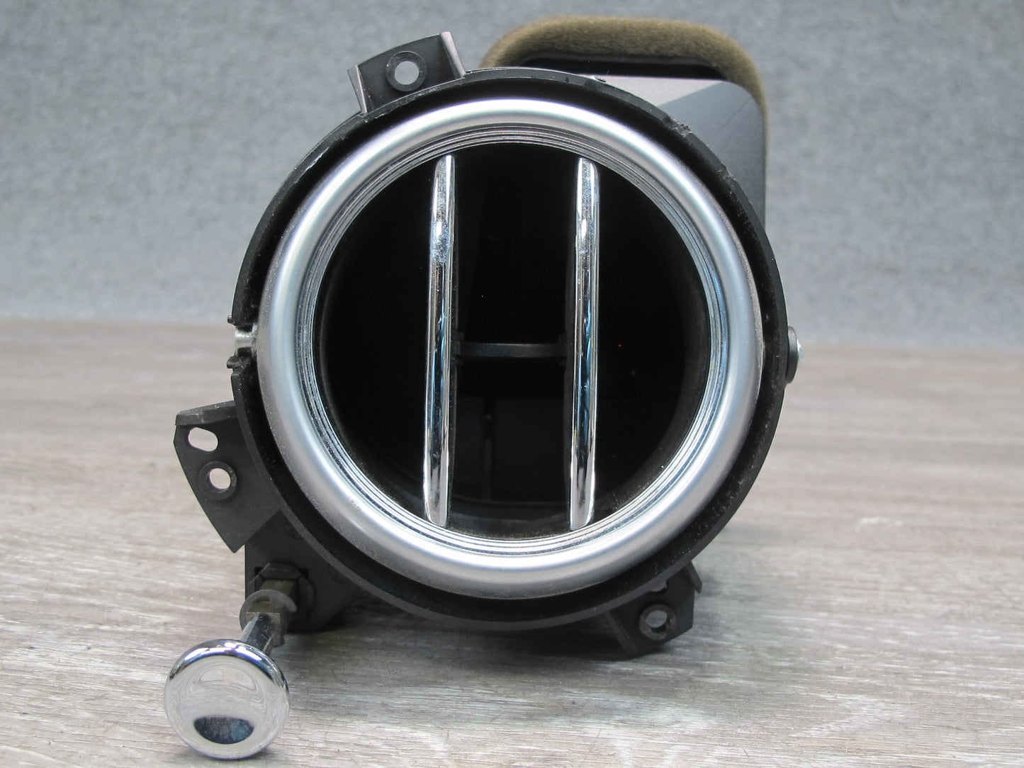 03-10 Bentley Continental GTC GT Flying Spur Dash Front Right A/C Air Vent