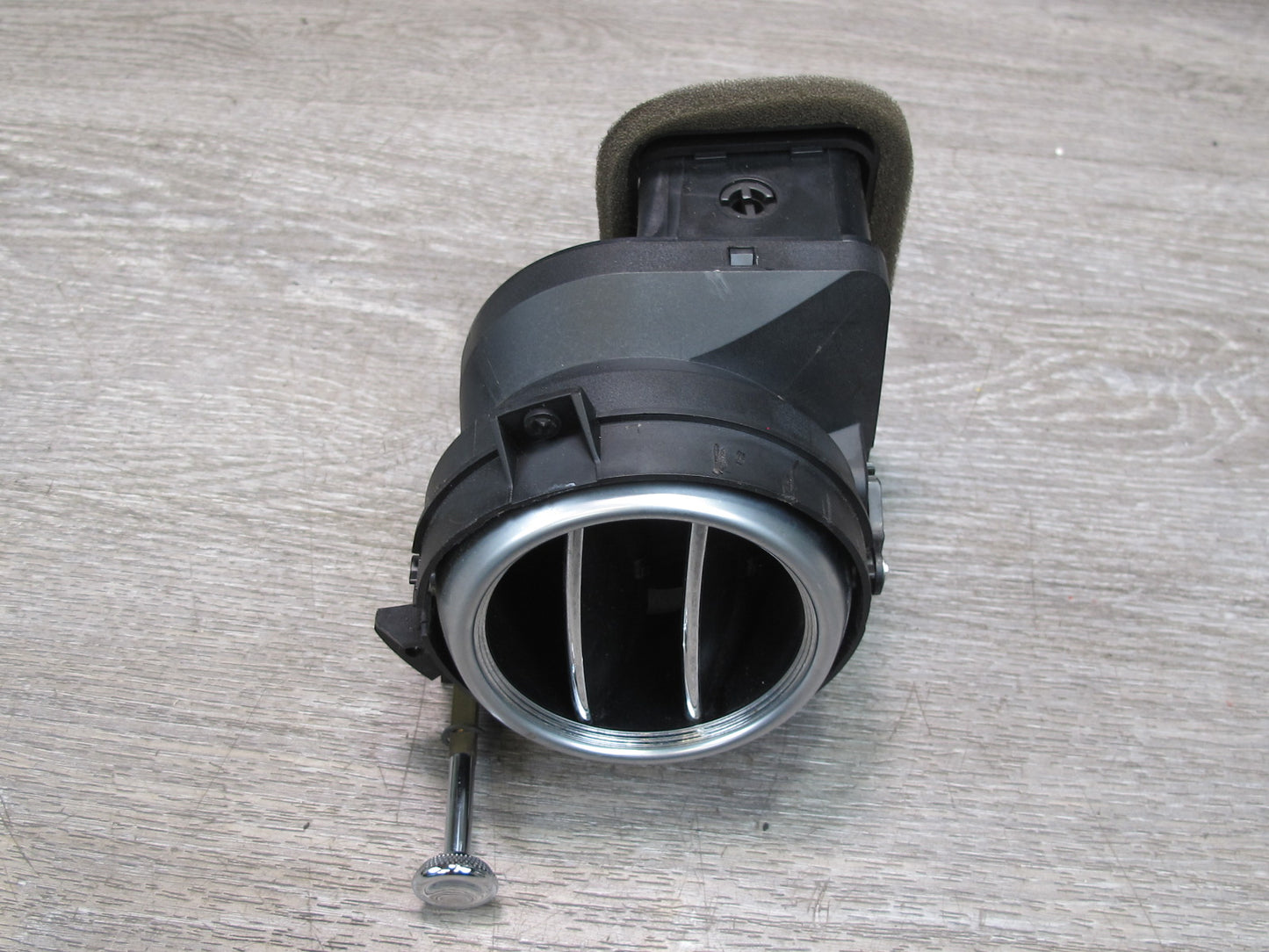 03-10 Bentley Continental GTC GT Flying Spur Dash Front Right A/C Air Vent
