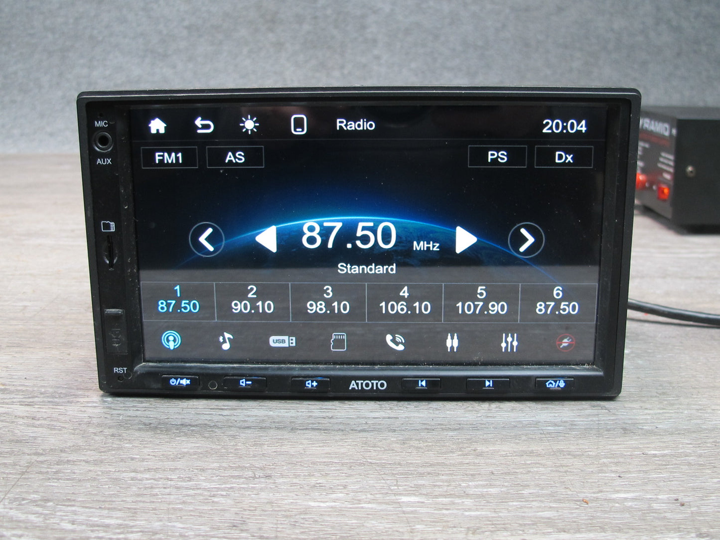 Atoto F7G2A7WE 2 DIN 7" Inch Car Head Unit Stereo Radio Digital Media Player