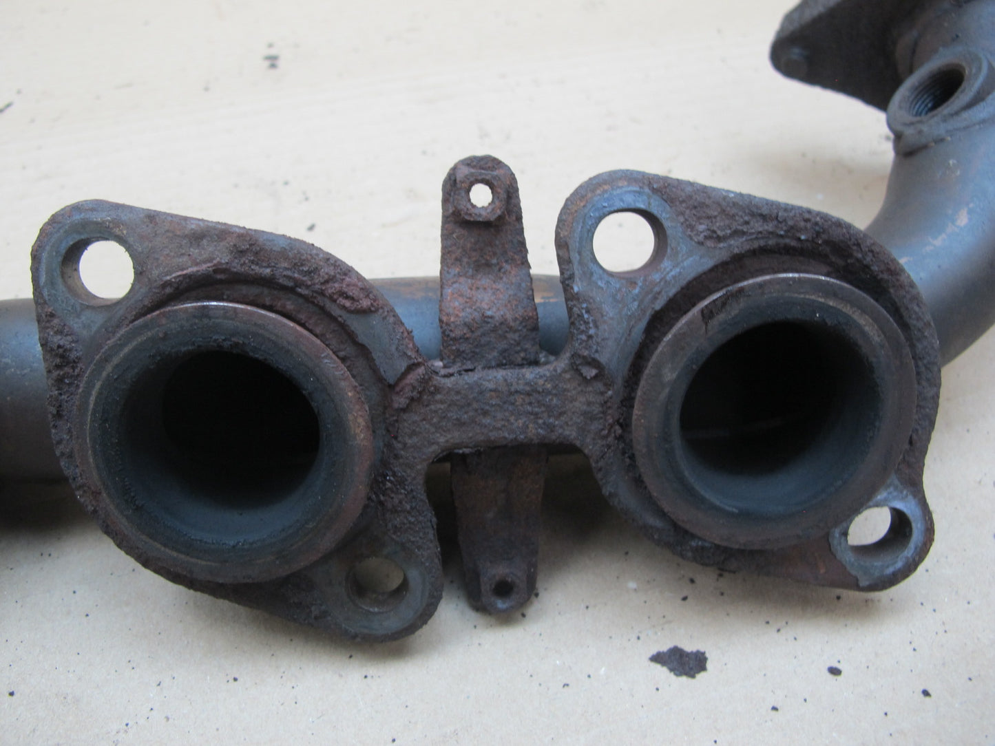 1998-2005 Lexus J100 LX470 4.7L V8 Exhaust Manifold Right & Left Side Set