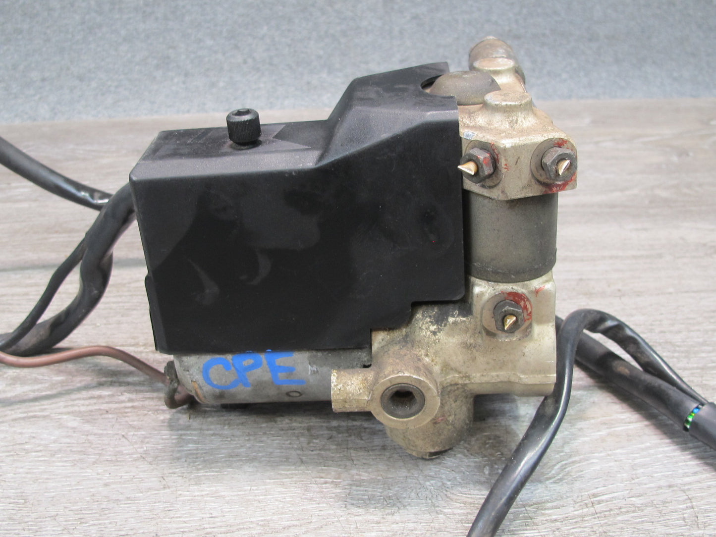 1989-1991 Porsche 928 S4 Anti Lock Brake ABS Pump Module Unit