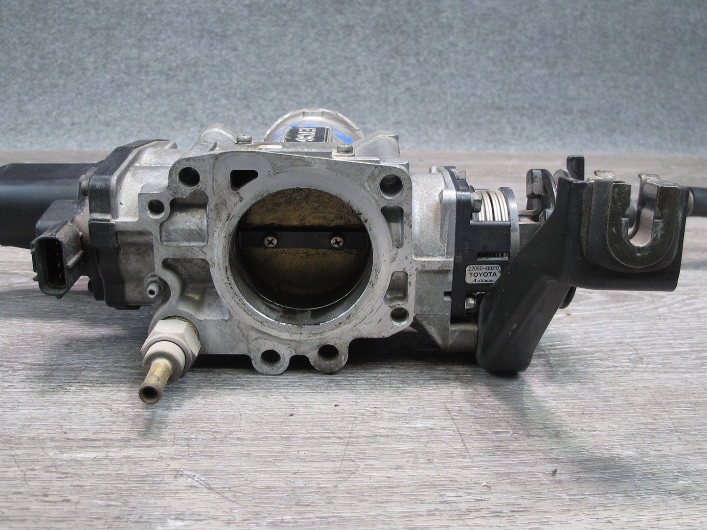 98-00 Lexus SC300 GS300 3.0L 2JZGE Engine Throttle Body Assembly Etsc-i OEM