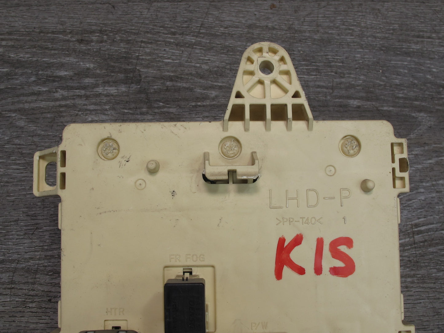 02-05 Lexus JCE10L IS300 Right Junction Fuse Relay Box OEM