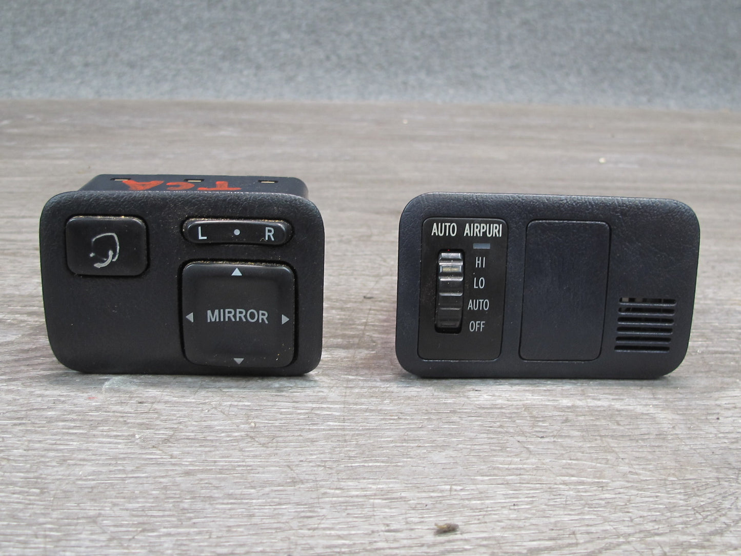 92-96 Toyota Cresta MARK2 JZX90 Side View Mirror Air Purifier Switch Set OEM