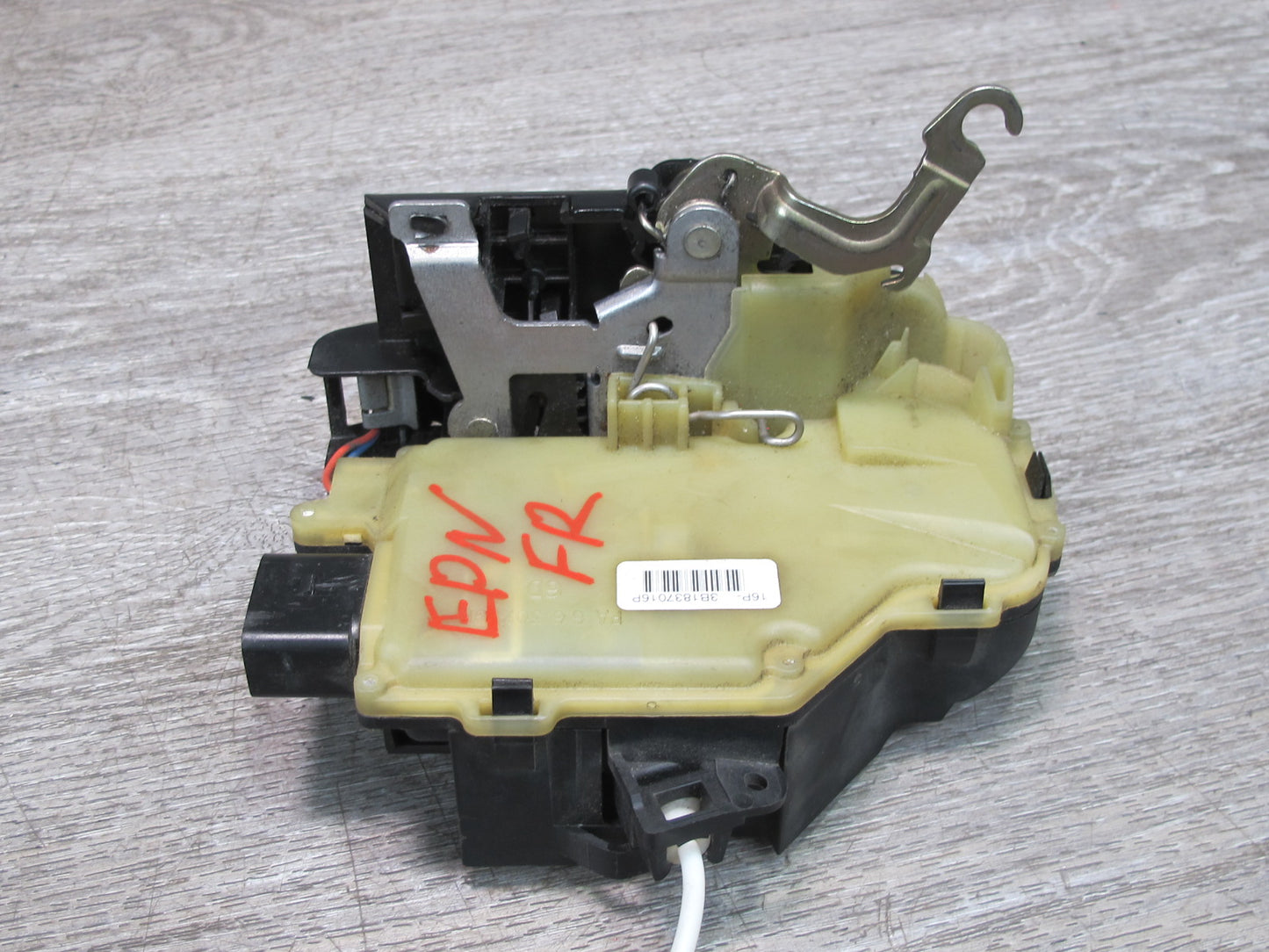 1997-2005 Porsche 911 996 Right Door Lock Latch Actuator 8N1837016P