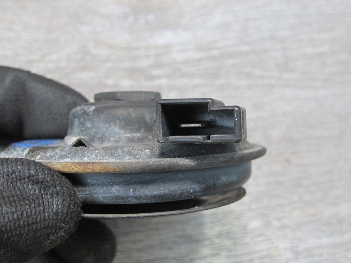 92-96 Toyota Cresta JZX90 Set of 2 High & Low Tone Note Pitch Horn Signal OEM