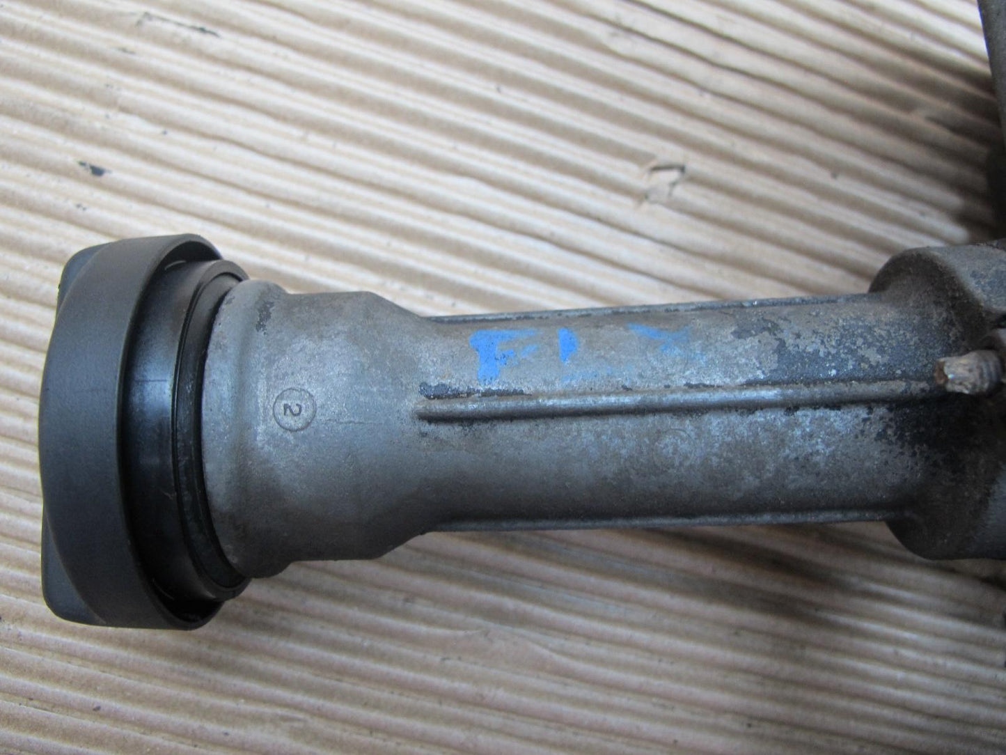 1998-2002 Lexus UZJ100L LX470 2UZFE Engine Left Cylinder Head Valve Cover