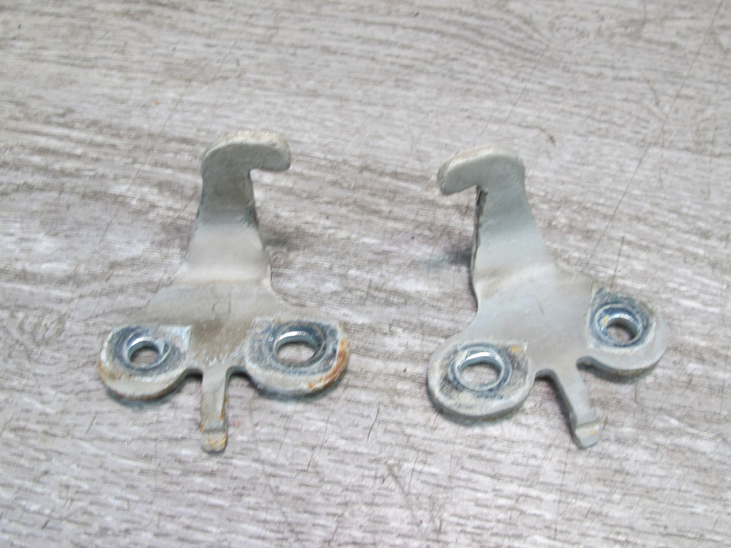 92-96 Toyota Cresta JZX90 Rear Left & Right Trunk Hinge Support Set OEM