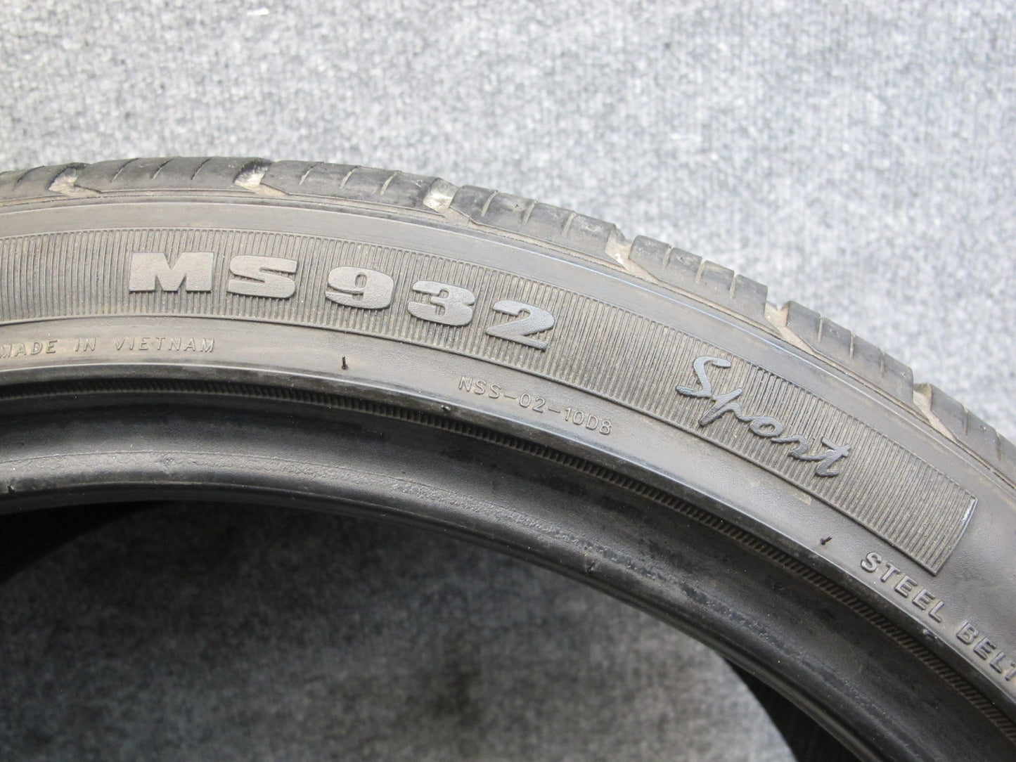 Milestar MS932 Sport A/S Tire 225/40 R18 92V XL 1121 8/32 Tread