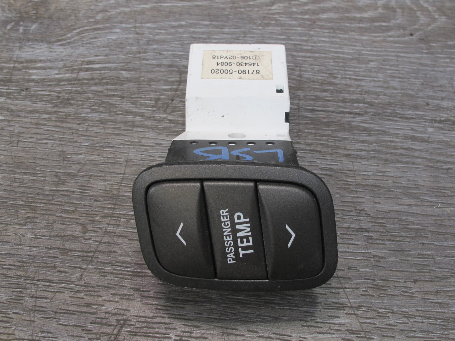 01-06 Lexus UCF30L LS430 Dash Passenger Temperature Control Button Switch OEM