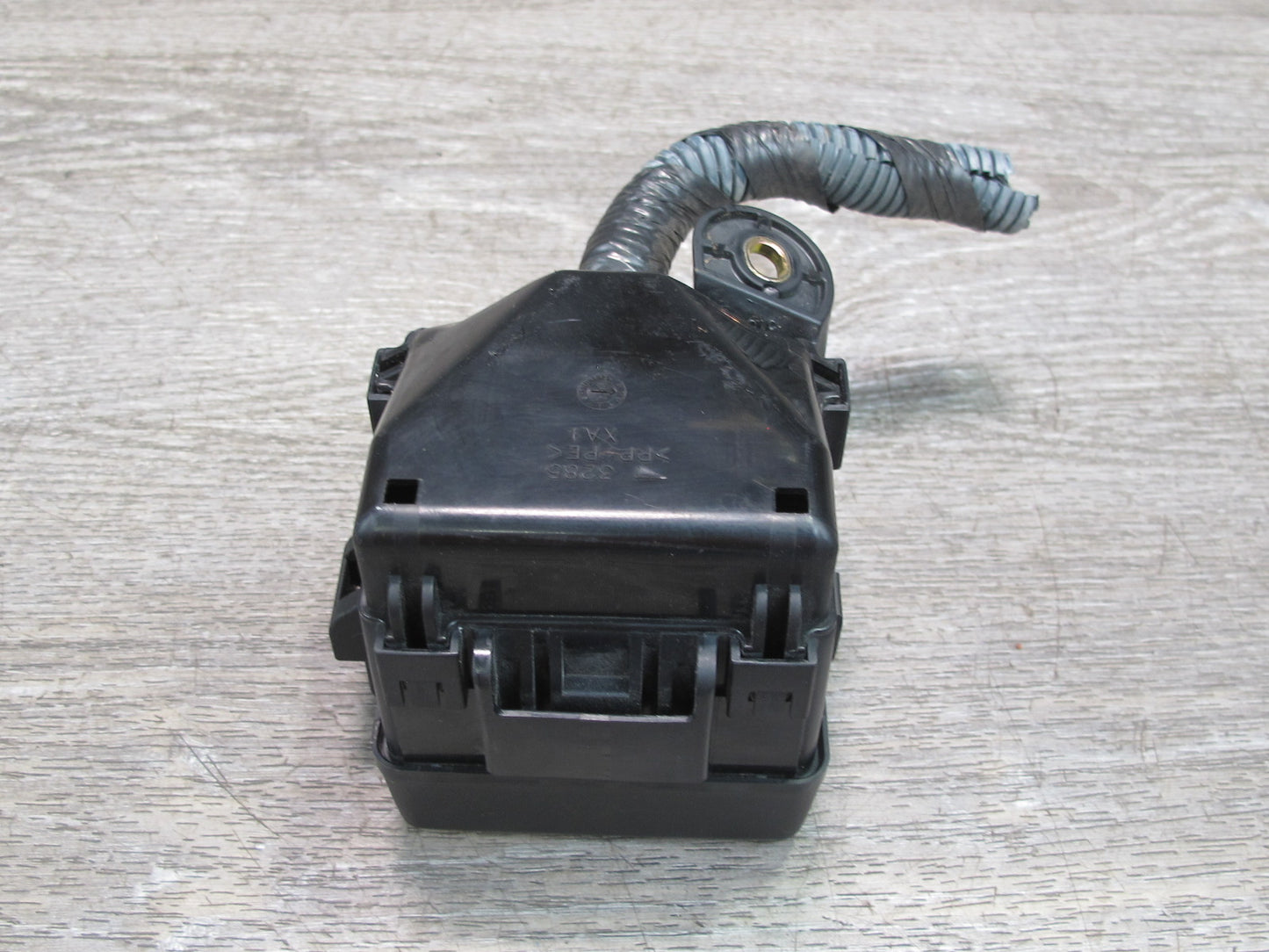 01-06 Lexus UCF30L LS430 Junction Fuse Relay Box Module OEM