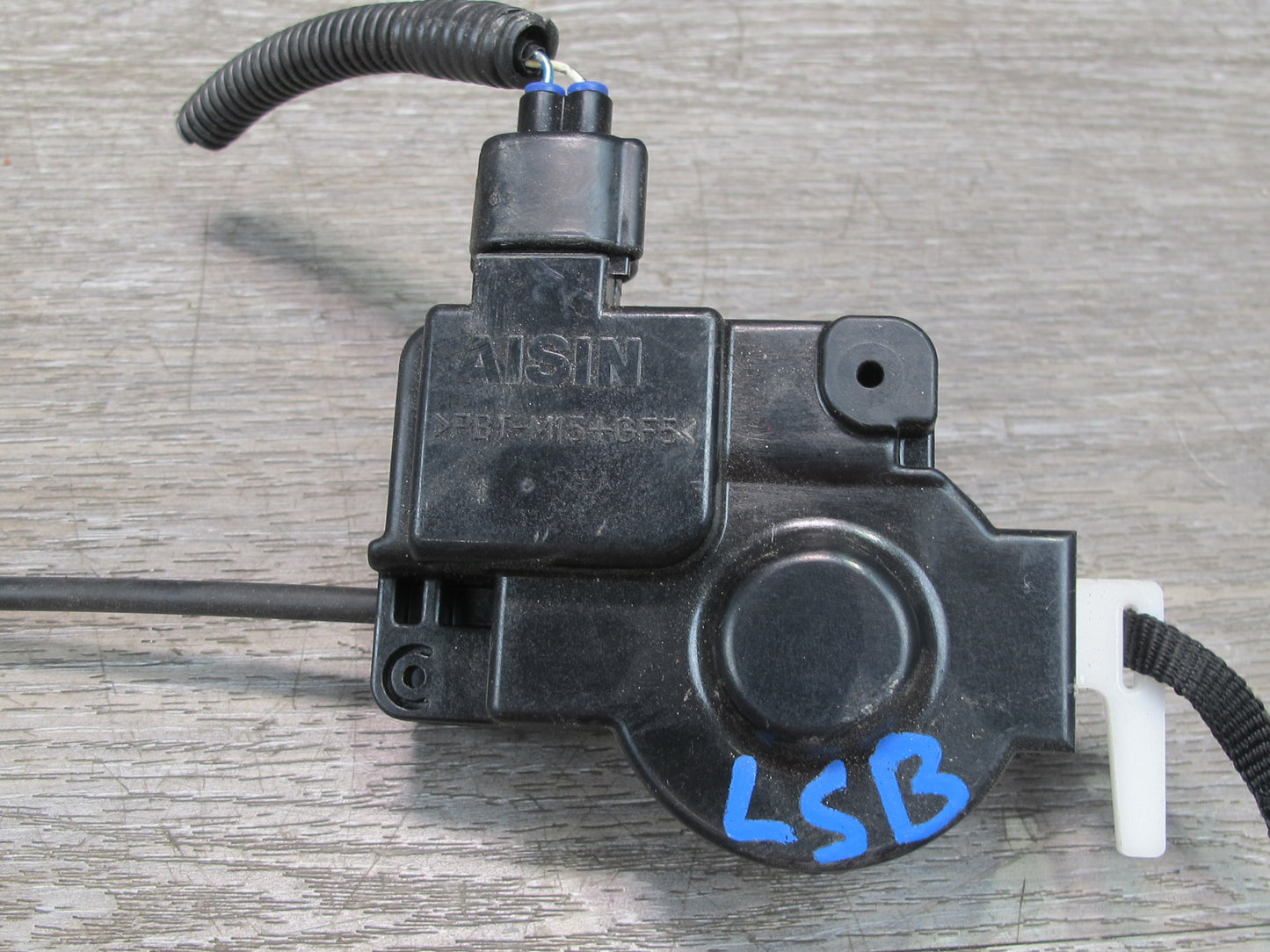 92-96 Toyota Cresta MARK2 JZX90 Fuel Tank Filler Door Lid Actuator Motor OEM