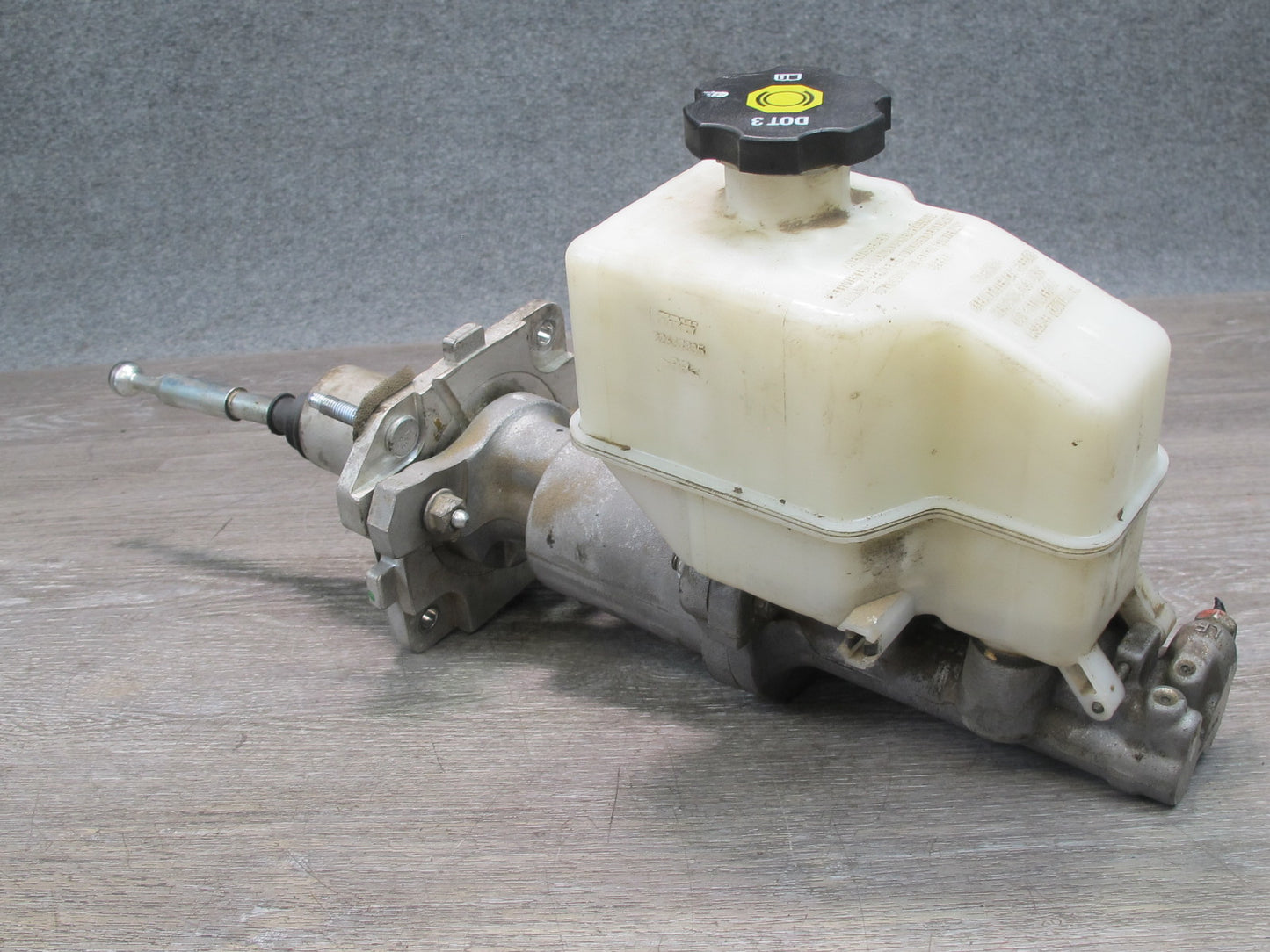 11-12 Fisker Karma Brake Master Cylinder w Tank Reservoir & Hose Pipe Line OEM