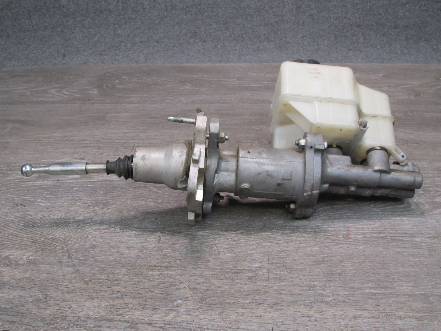 11-12 Fisker Karma Brake Master Cylinder w Tank Reservoir & Hose Pipe Line OEM