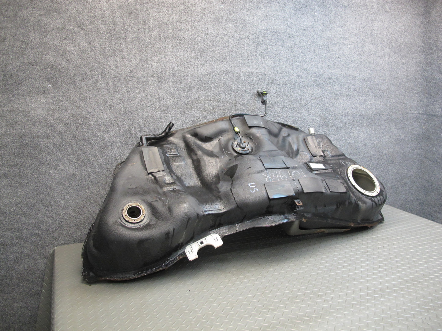 06-15 Lexus IS350 IS250 Gas Fuel Tank Assembly OEM