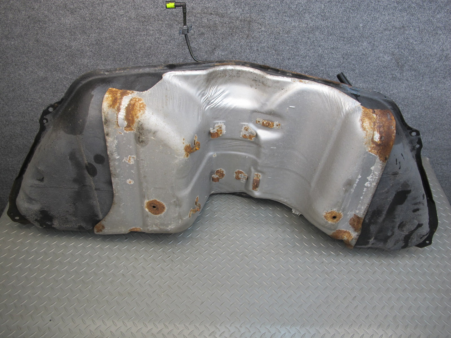 06-15 Lexus IS350 IS250 Gas Fuel Tank Assembly OEM