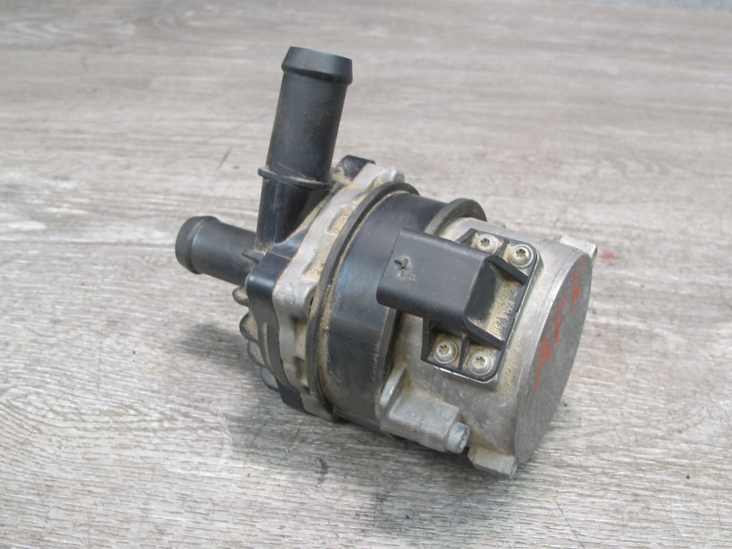 11-12 Fisker Karma Auxiliary Coolant Water Pump OEM