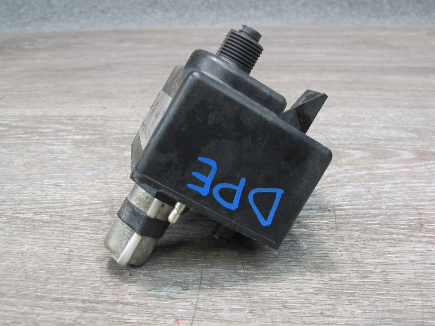 1978-1984 Porsche 928 S Catalytic Converter Counter Switch 92864122500