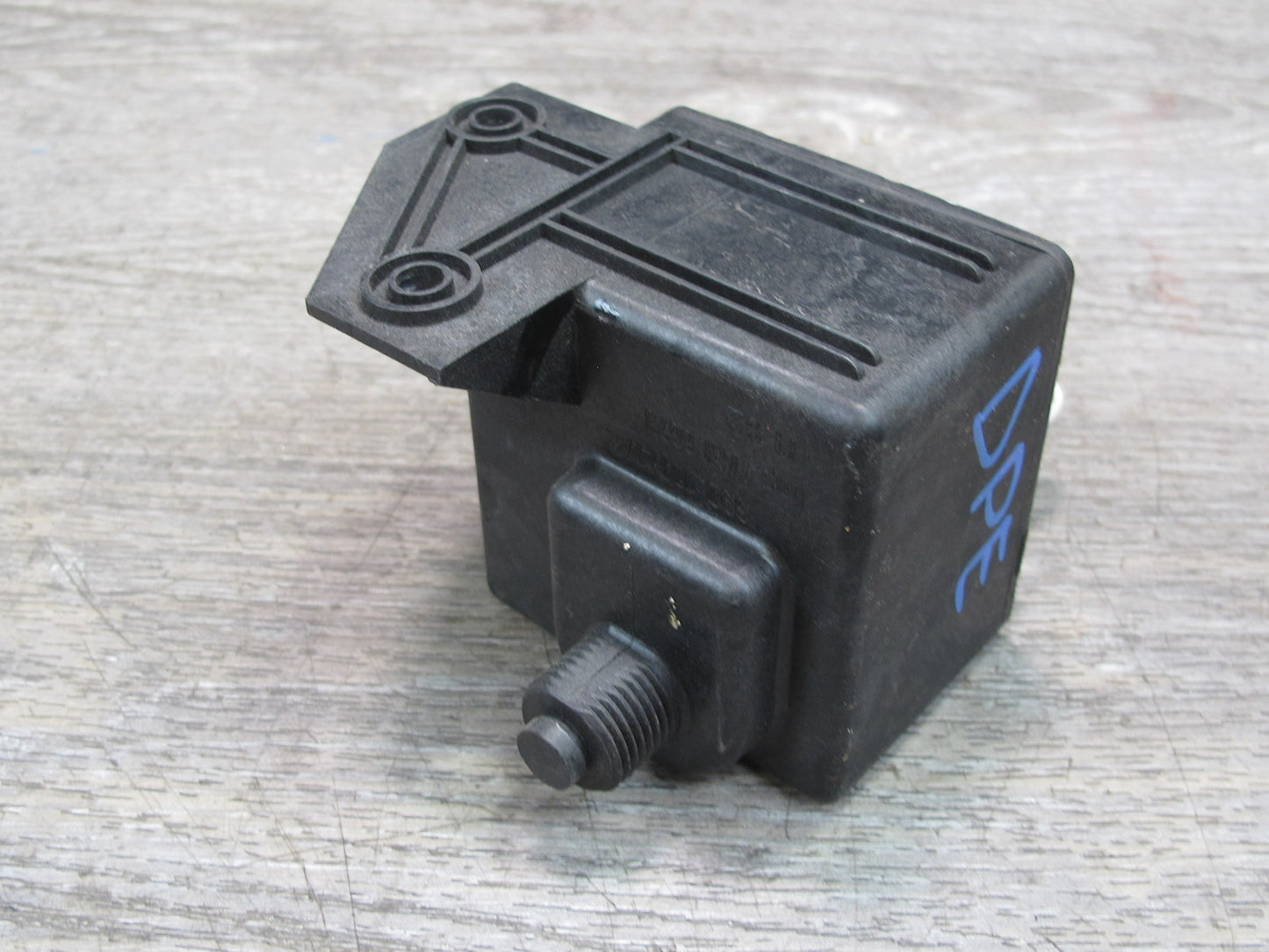 1978-1984 Porsche 928 S Catalytic Converter Counter Switch 92864122500
