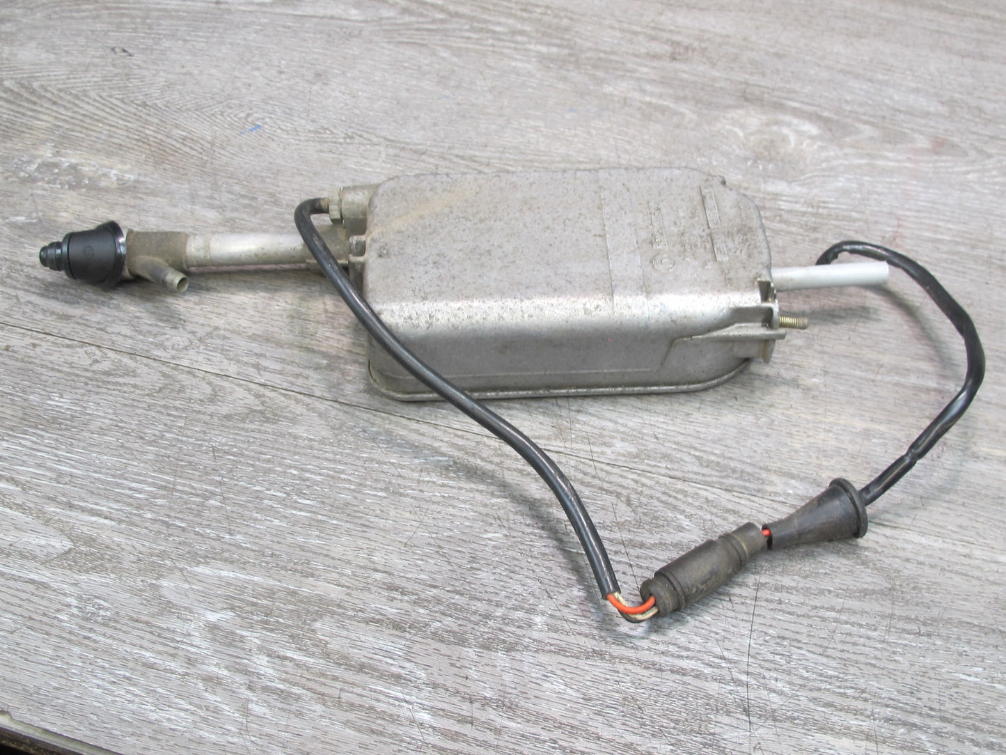 1983-1986 Porsche 928 S Hirschmann Power Electric Antenna Auta 6000U