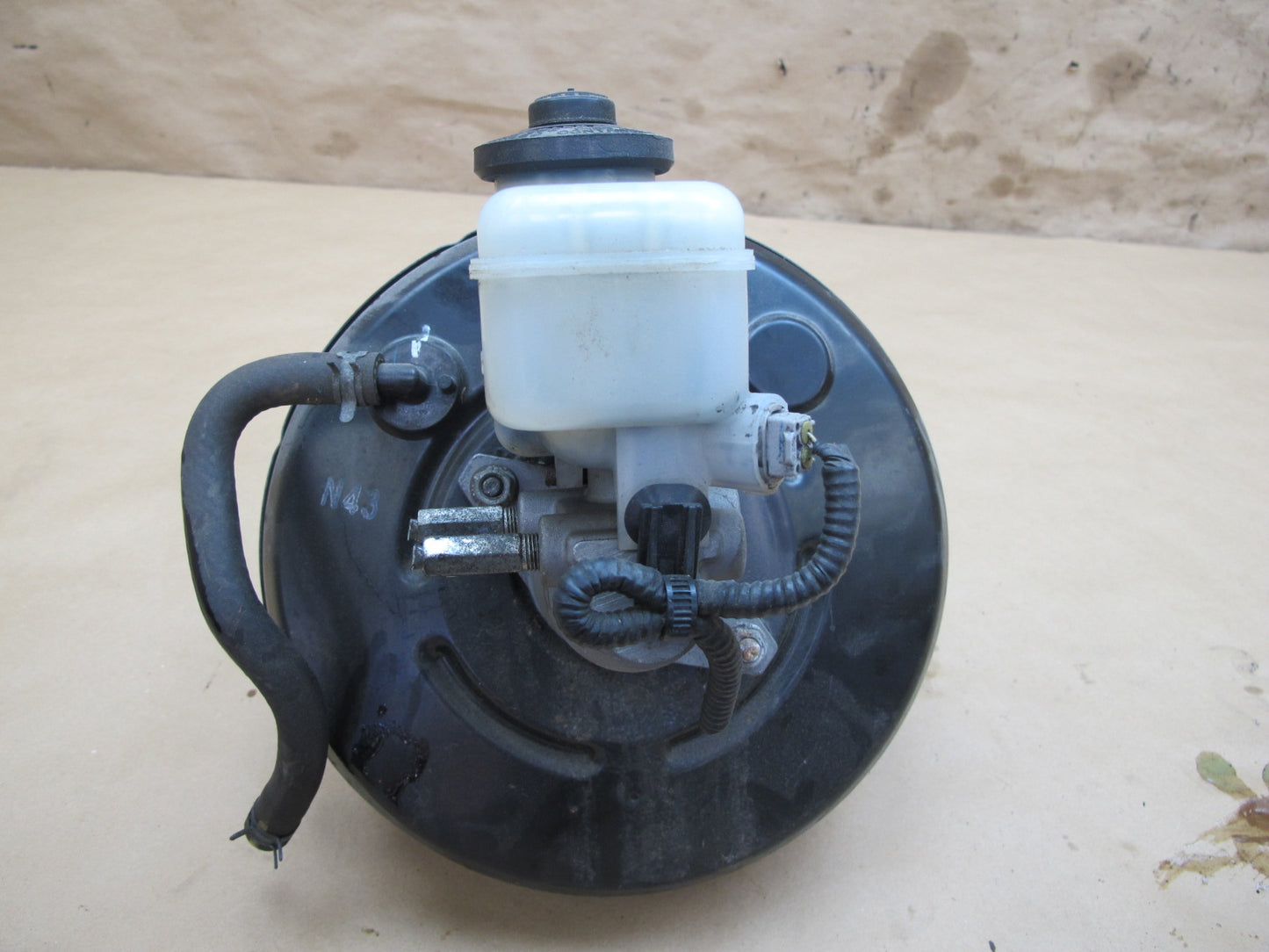 10-15 Lexus IS250 Conv AT Brake Master Cylinder Booster Fluid Reservoir OEM