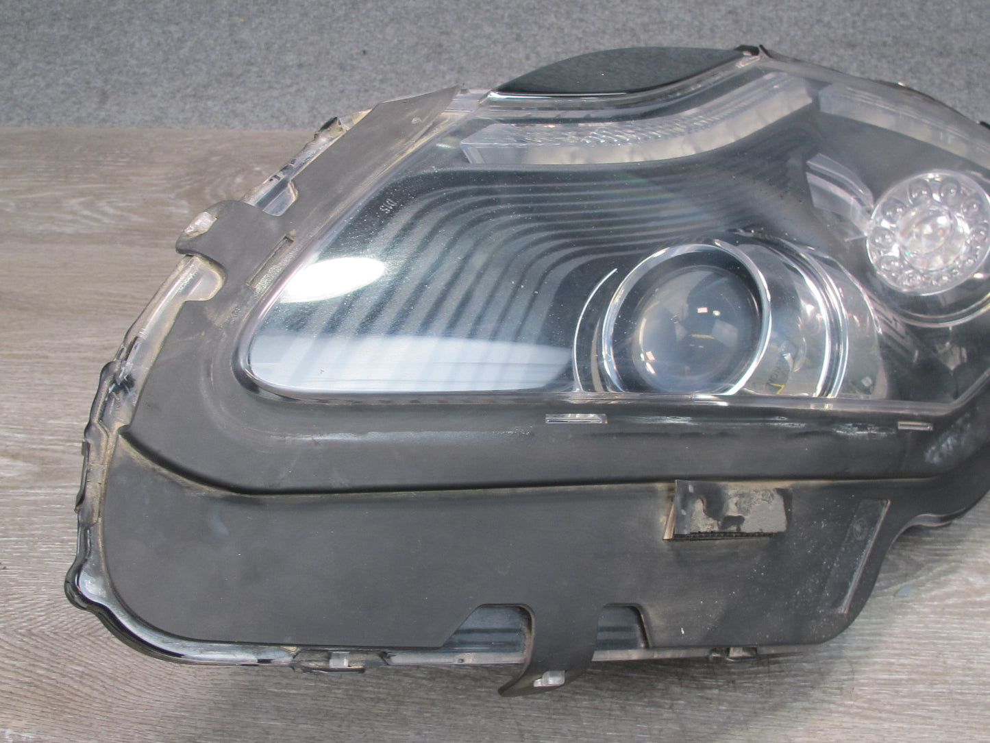 11-12 Fisker Karma Front Right Bi-xenon Headlight Lamp C131176101200 OEM