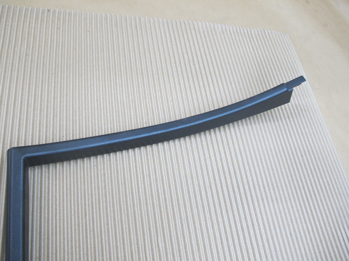 98-05 Lexus GS400 GS430 GS300 Set of 4 Front & Rear Door Window Trim Cover OEM