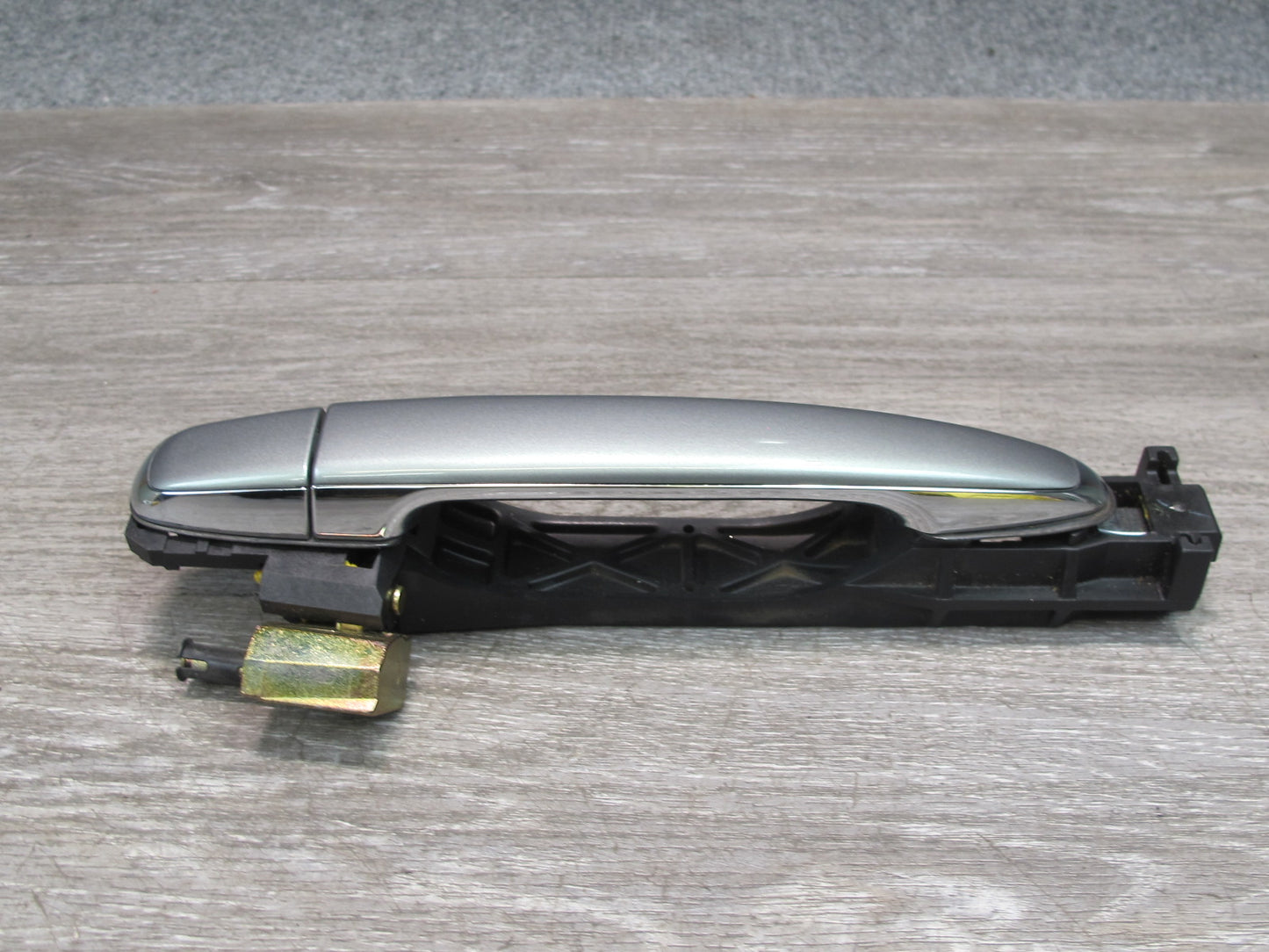 01-03 Lexus UCF30L LS430 Rear Left Door Exterior Handle OEM